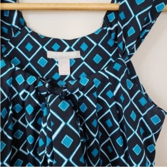 Banana Republic Factory | Blue Black Diamond Print Tie Neck Tank Blouse Size XS - Picture 3 of 4